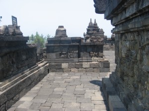 Dauerlauf um den Borobudur.